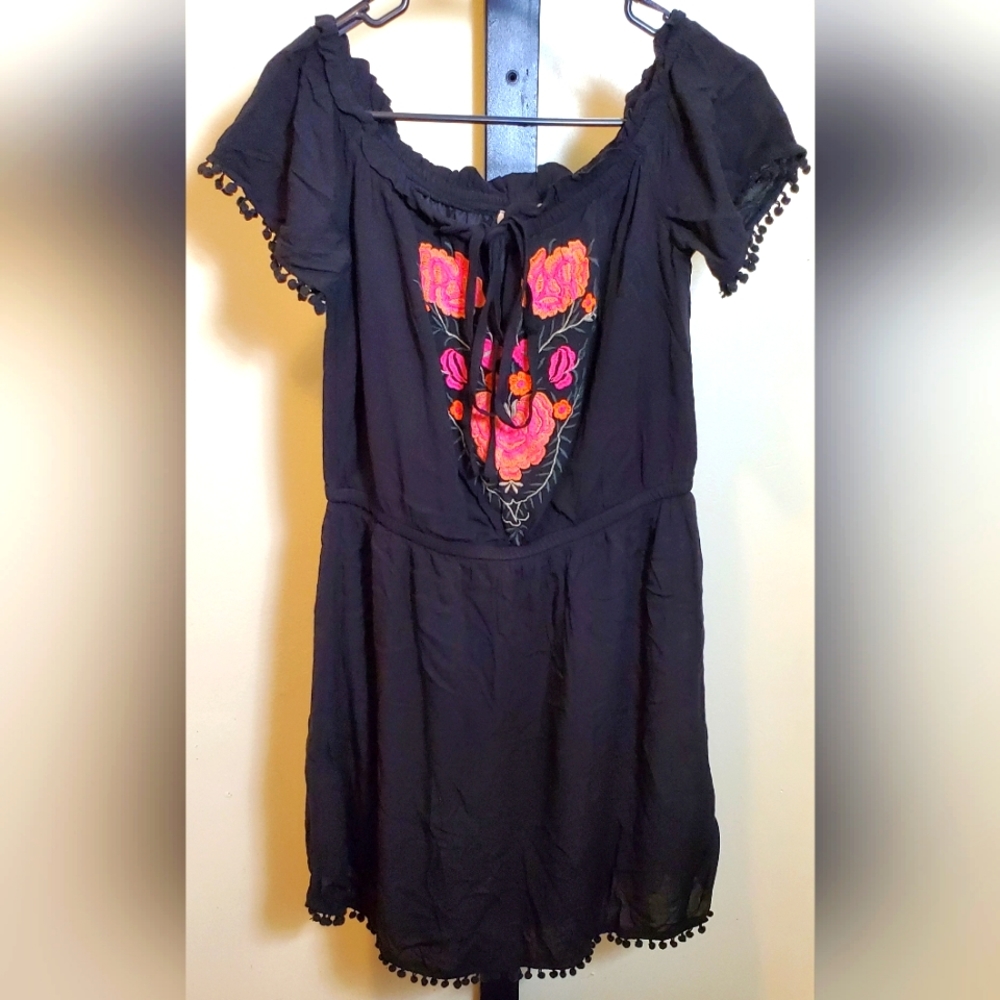 Dizzy Lizzy Off the Shoulder Boho Embroidered Dress Size Medium
